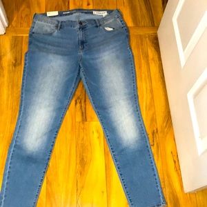 New!!!Women, Old Navy, skinny,size16